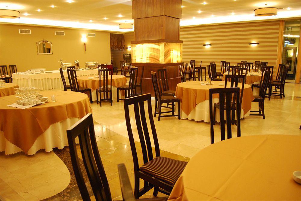 Grand Hotel Napoca Cluj Napoca Bagian luar foto