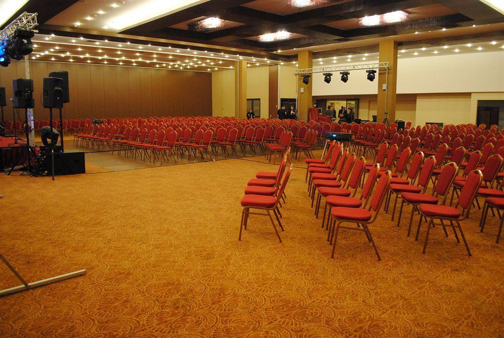 Grand Hotel Napoca Cluj Napoca Bagian luar foto